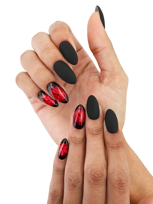 Detailed nail art service